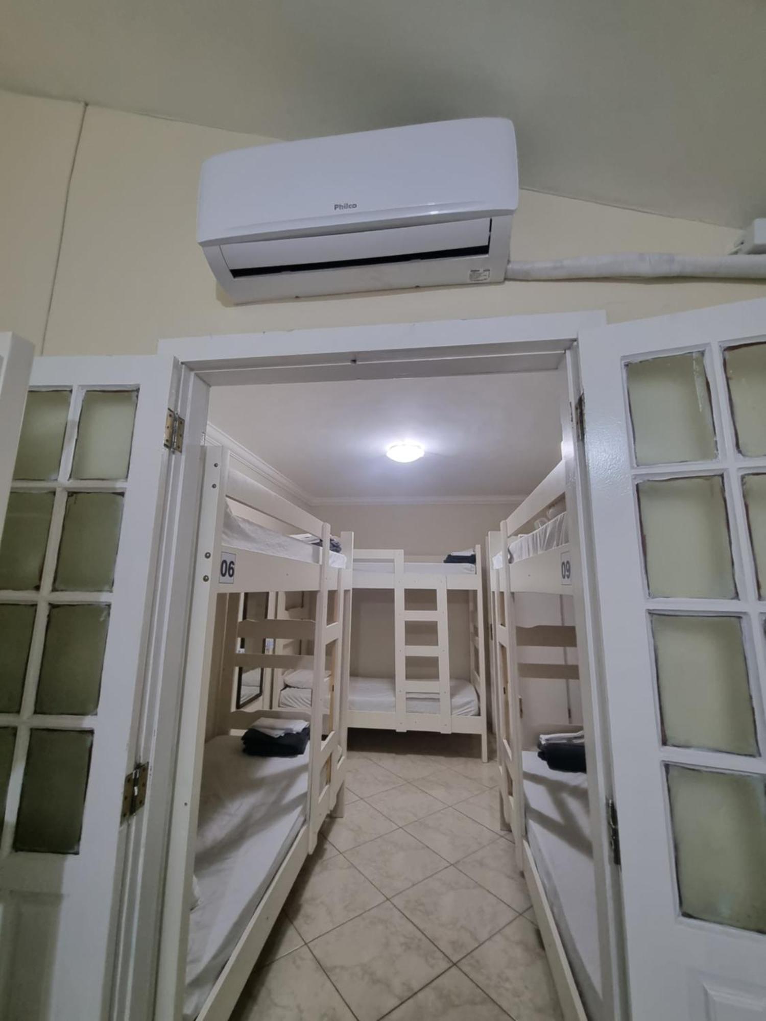 Zenit Hostel Da Cris Cabo Frio Bagian luar foto